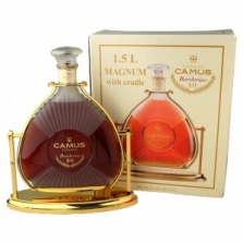 Koňak Camus X.O. Borderies 1,5l kolíska