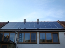 fotovoltaická elektrárna na střeše rodinného domu