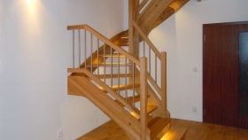 Dřevěné schody - Sluka
