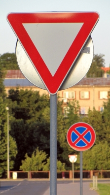 Bezpečnostní a dopravní značení