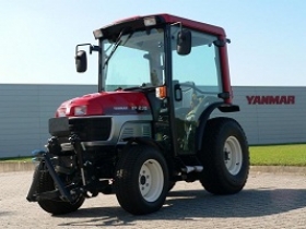 Traktory YANMAR