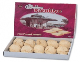 Oplatky a sušenky s náplní uvnitř Kurabiye