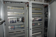 Řídicí systém s PLC