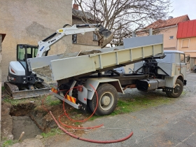 Zemní výkopové práce minibagrem Bobcat E35 Z