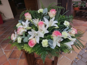 Pohřební kytice a věnce