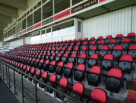 Profesionální divácké sedací systémy