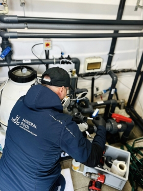 POCTIVÝ BAZÉNOVÝ SERVIS A REKONSTRUKCE BAZÉNŮ