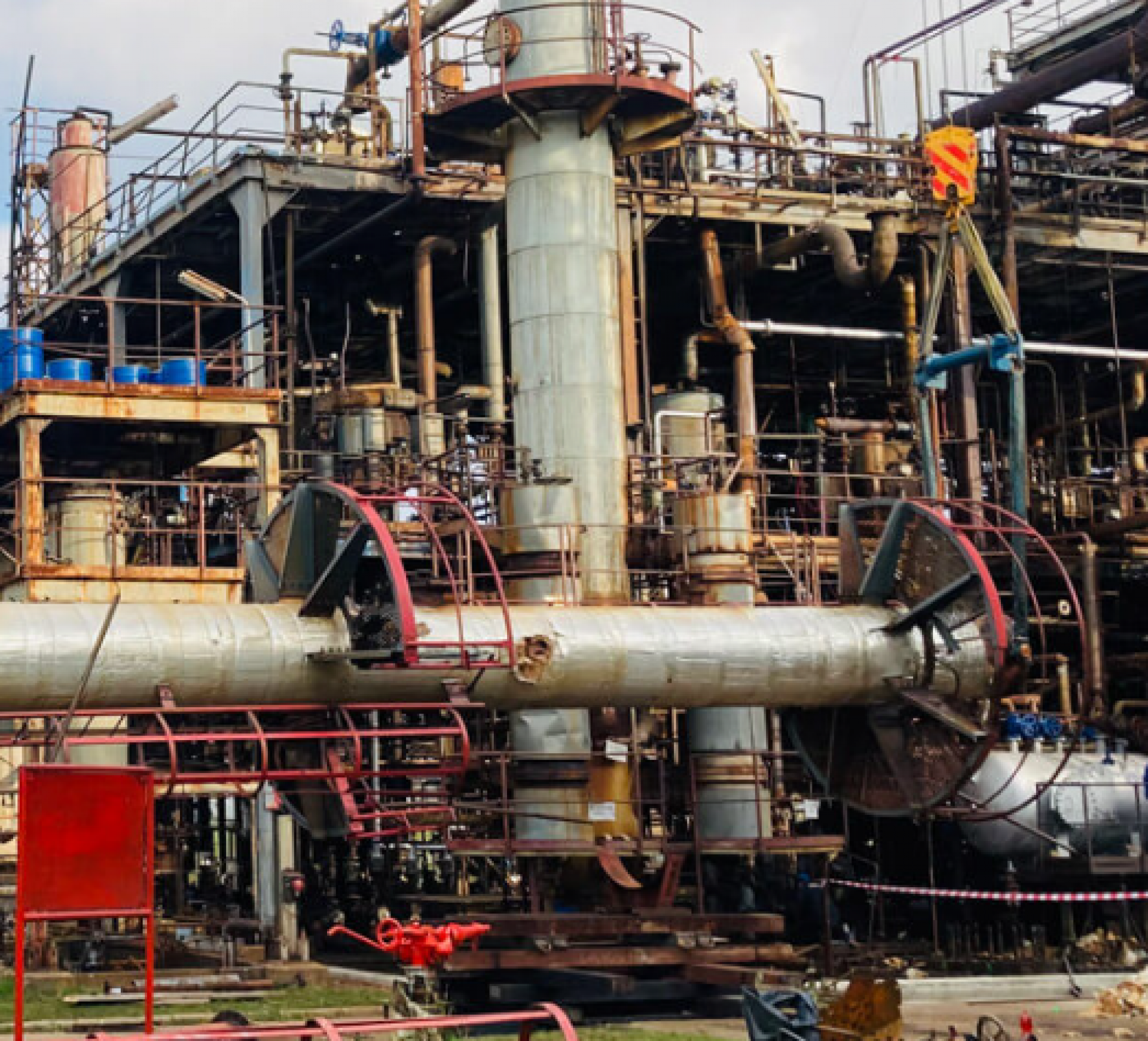 Renovace strojních zařízení, výroba a montáž potrubí