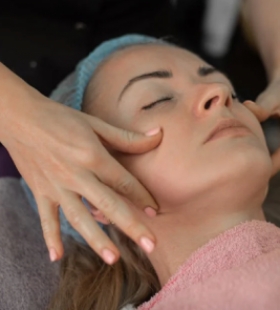 Elegantní krása a relaxace v Domažlicích