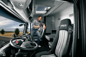 Iveco Stralis Active Space 