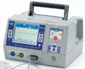 Defibrilátor cardioline elife 700 & aed