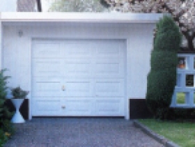 Sekční garážová vrata hörmann eco 