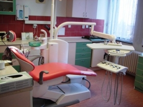 Vybavení nábytkem stomatologická ambulance
