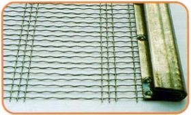 Harfové síto s vertikálně zvlněnými podélnými dráty