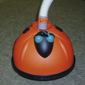 Poloautomatické vysavače