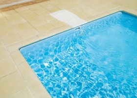 Řešení problémů s kvalitou bazénové vody
