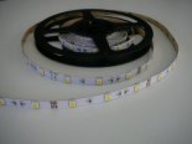 LED pásek svítivost střední 12V