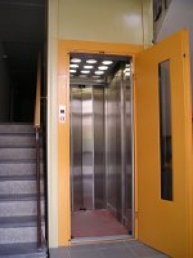 Rekonstrukce a modernizace výtahů v panelových domech