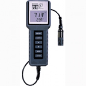 Terénní přístroj pro měření pH a teploty