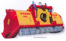 Mulčovač Midiforst pro traktory s výkonem 100-170 PS