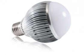 LED žárovka 6W, teplá bílá