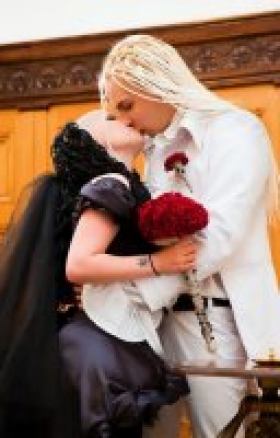 Svatba ve stylu "Gothic"
