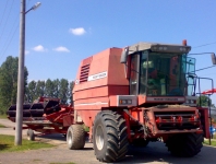 Kombajn MF 40 RS
