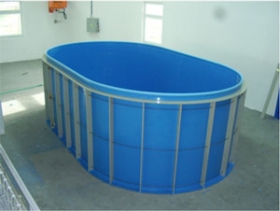 Výroba plastových bazénů