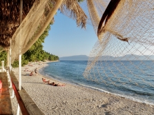 Gradac - viac než 7 km nádherných pláží...