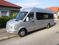 Osobná doprava pre väčšie skupiny mikrobusmi či autobusmi