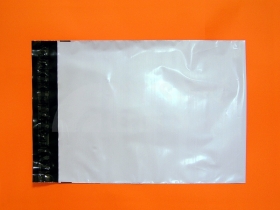 Plastové neprůhledné obálky (rozměry C5, C4, B4, C3 a B3)